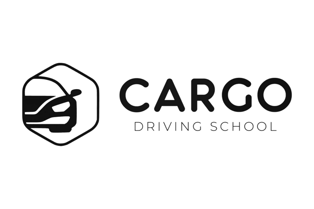 Логотип «Cargo Driving School»